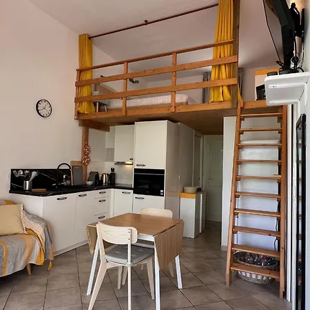 Holiday home Casetta Jema *